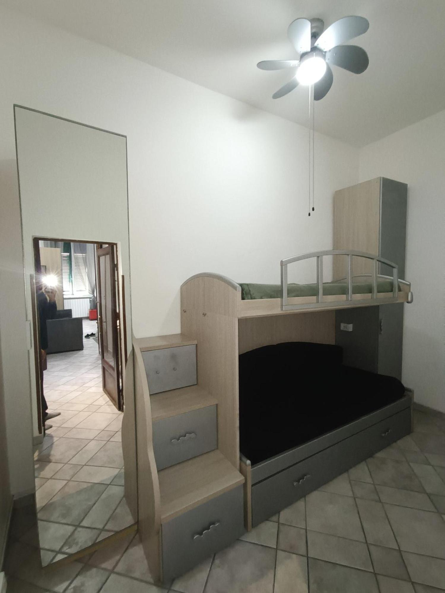 Casa Vacanze Completa Di Tutto E Anche Di Piu 利沃诺 外观 照片